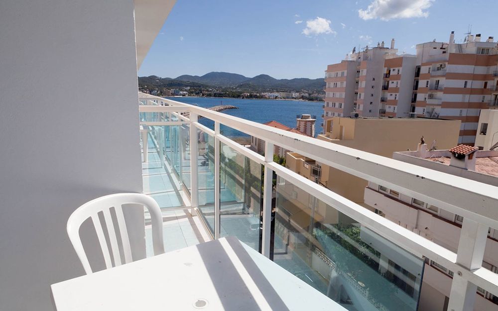 Sant Antoni de Portmany Hotel Apartamentos Vibra Central City - Adults Only מראה חיצוני תמונה