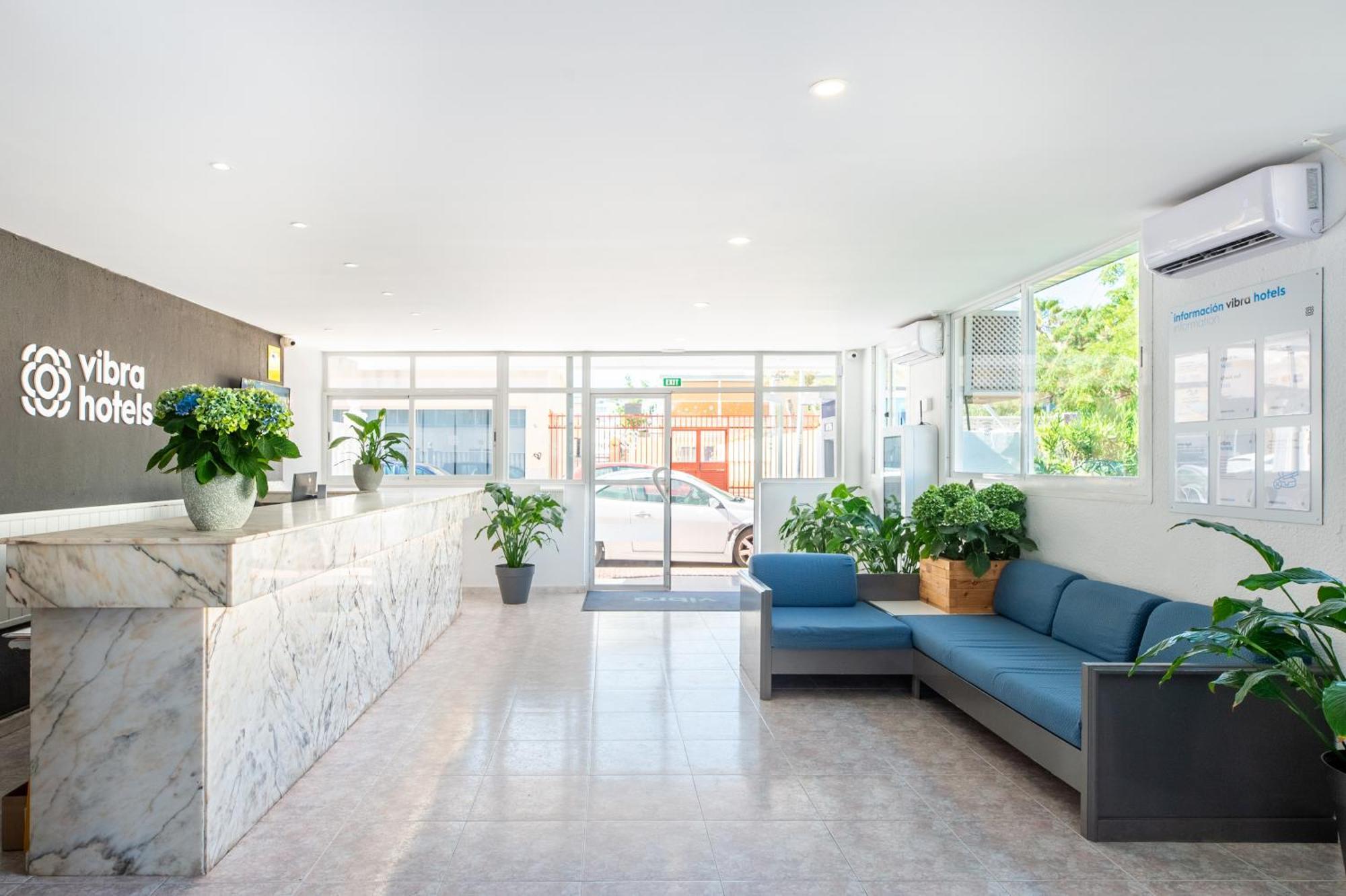 Sant Antoni de Portmany Hotel Apartamentos Vibra Central City - Adults Only מראה חיצוני תמונה