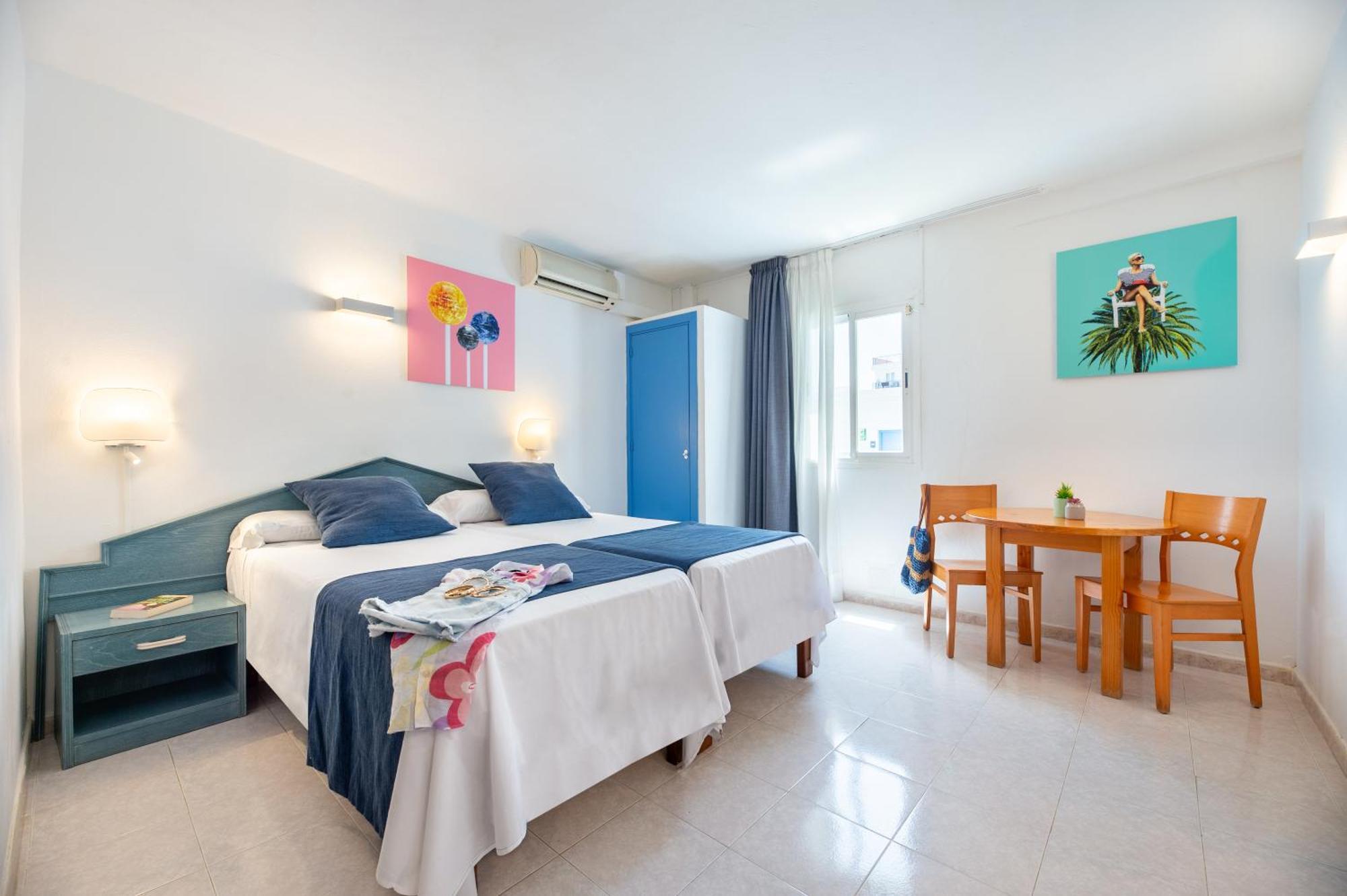 Sant Antoni de Portmany Hotel Apartamentos Vibra Central City - Adults Only מראה חיצוני תמונה