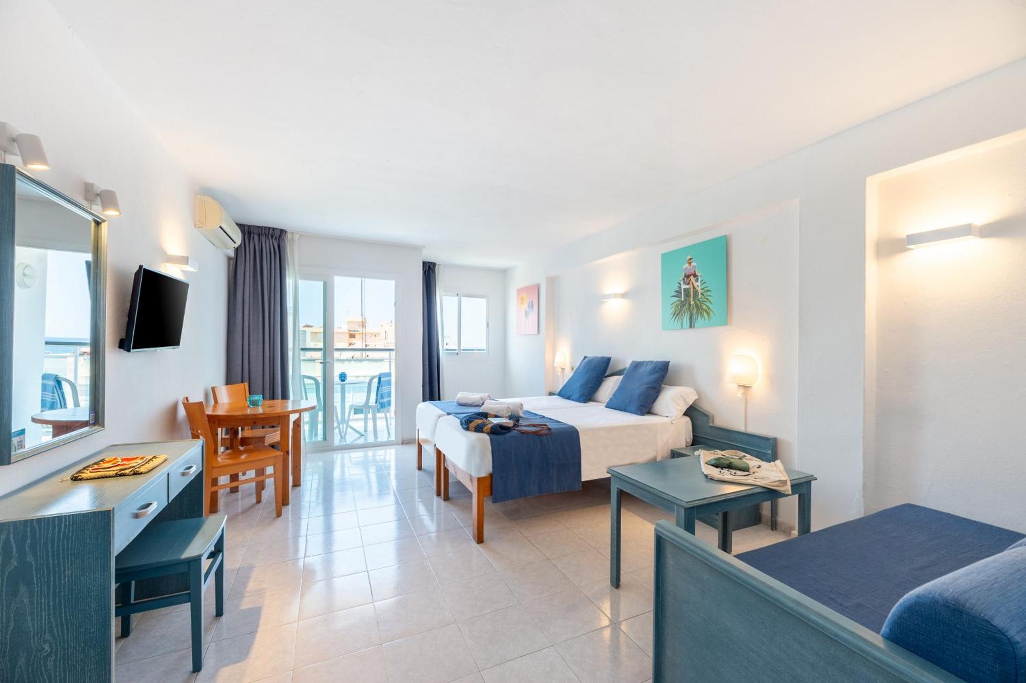 Sant Antoni de Portmany Hotel Apartamentos Vibra Central City - Adults Only מראה חיצוני תמונה