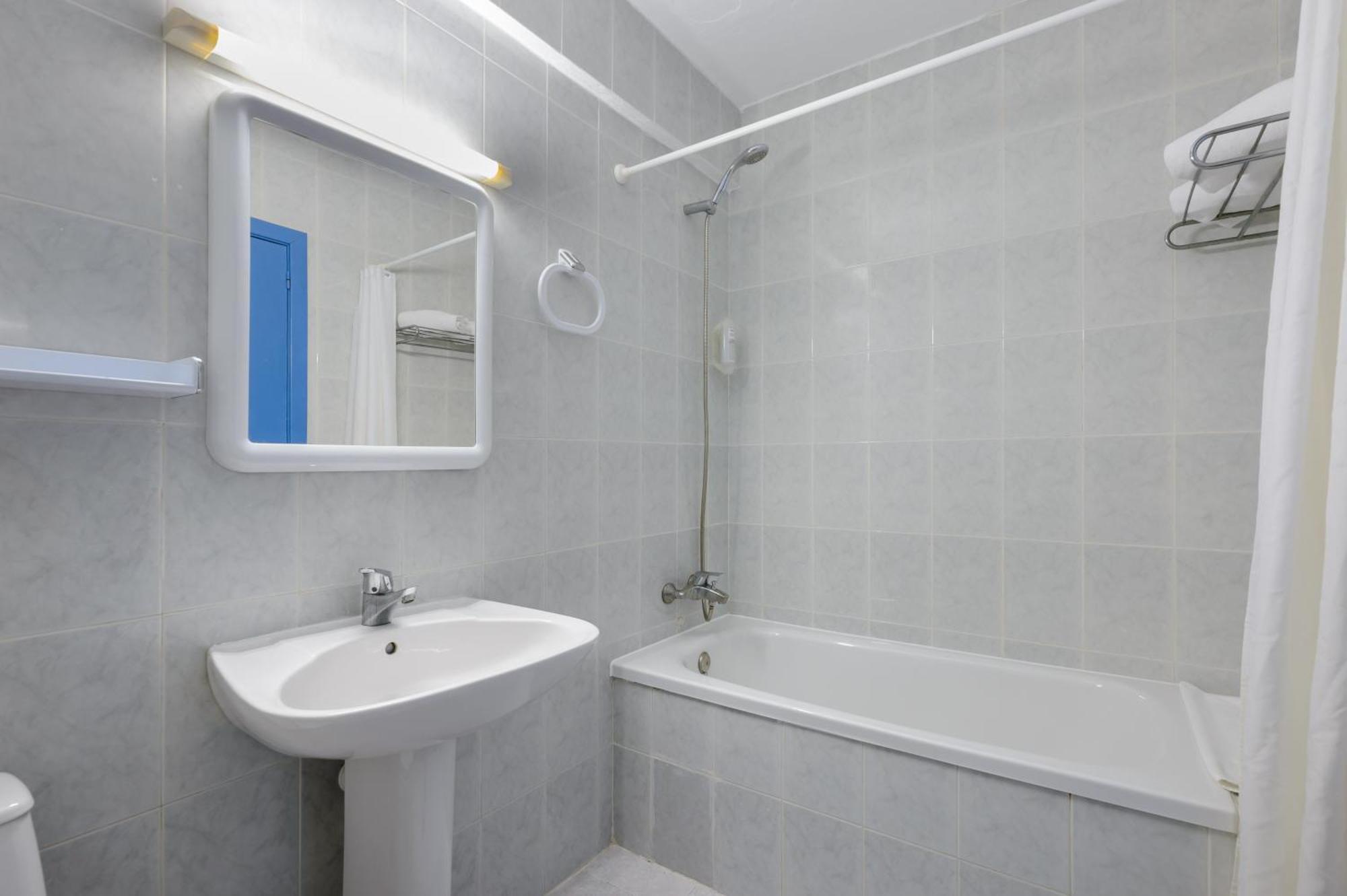 Sant Antoni de Portmany Hotel Apartamentos Vibra Central City - Adults Only מראה חיצוני תמונה